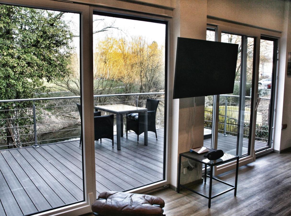 Kinzigloft Mit Blick Auf Den Fluss Gelnhausen