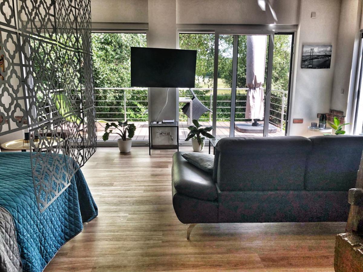 Kinzigloft Mit Blick Auf Den Fluss